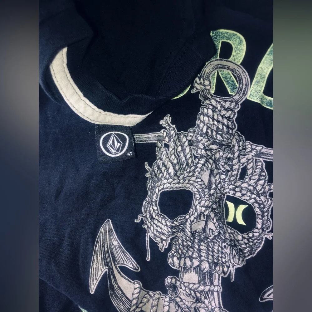 Volcom & Hurley shirts - Picture 4 of 5